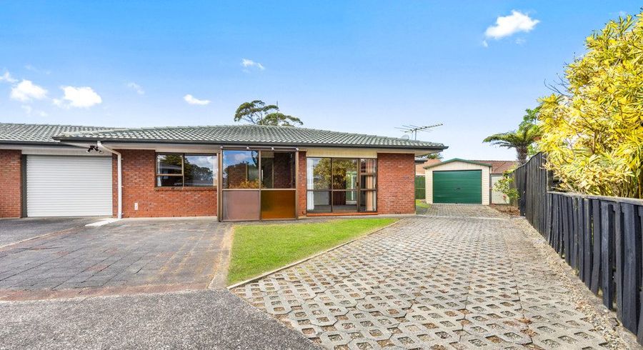  at 1/6 Annette Avenue, Te Atatu South, Waitakere City, Auckland