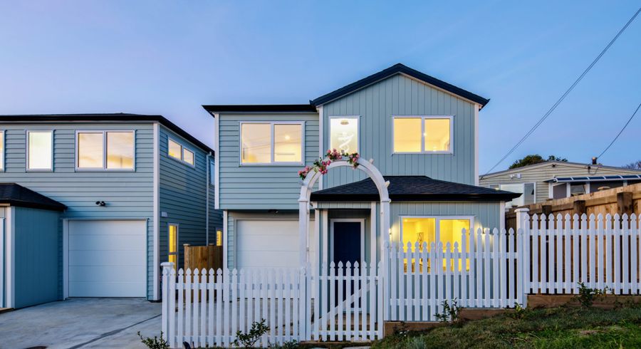  at 2D Deuxberry Avenue, Northcote, North Shore City, Auckland