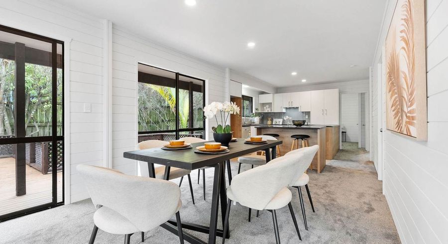  at 10 Outlook Road, Greenhithe, North Shore City, Auckland