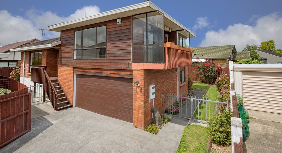  at 30 Rushgreen Avenue, Pahurehure, Papakura