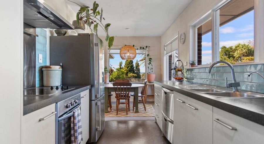  at 27 Roosevelt Road, Western Heights, Rotorua