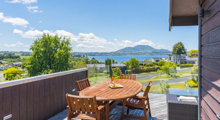  at 1/11 Krissell Place, Acacia Bay, Taupo, Waikato