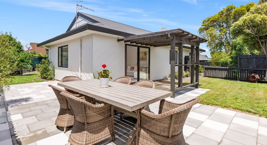  at 8 Hayley Grove, Papamoa Beach, Papamoa