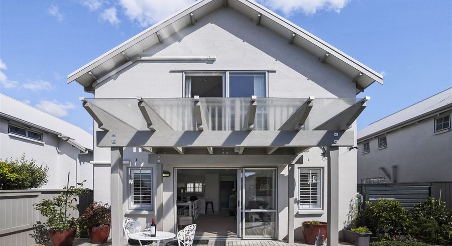  at 2/9 Georgia Terrace, Albany, Auckland