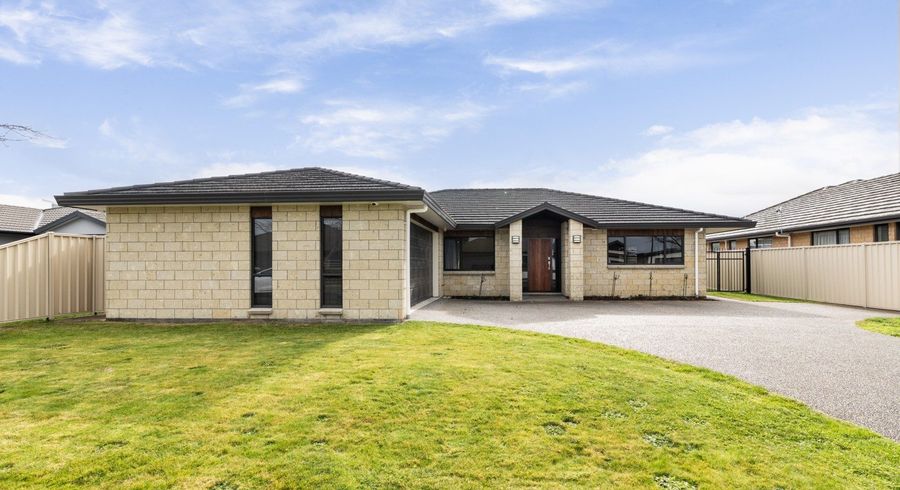  at 5 Lardon Place, Frimley, Hastings