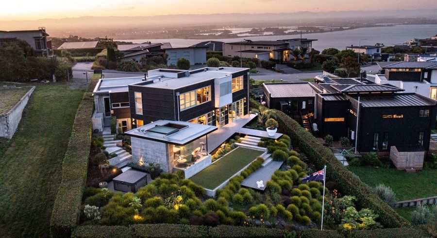  at 105 Glenstrae Road, Redcliffs, Christchurch City, Canterbury