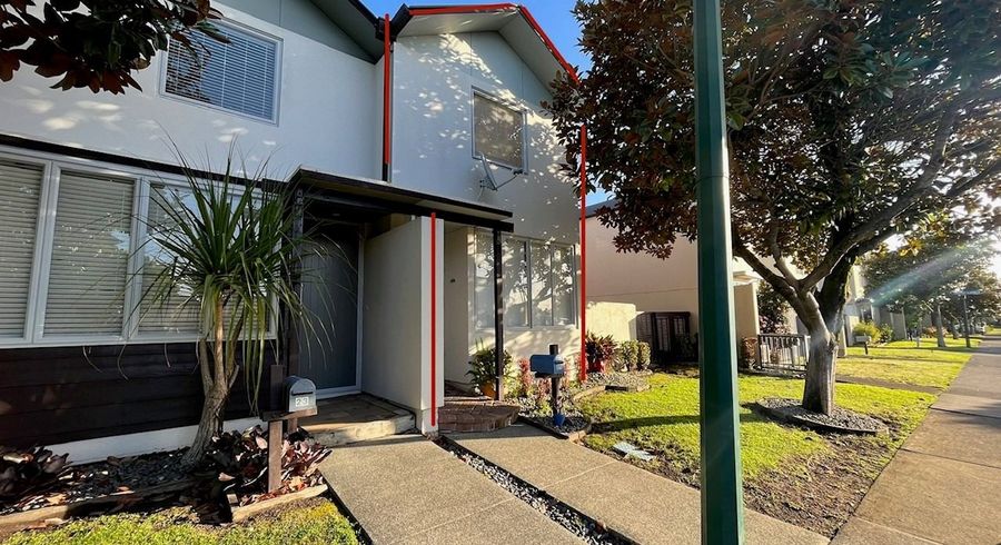  at 21 Haven Drive, Botany Downs, Manukau City, Auckland