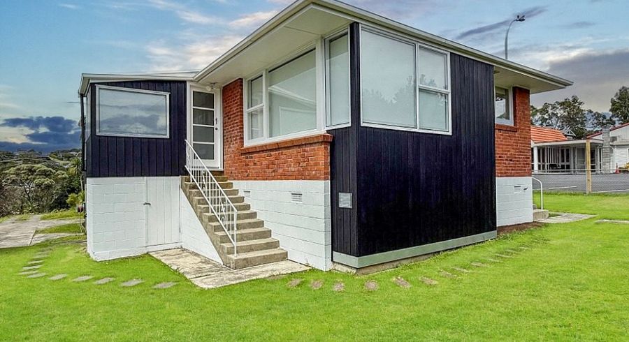  at 4/7 Hastings Road, Mairangi Bay, North Shore City, Auckland
