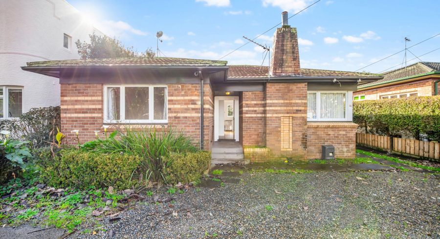  at 34 Parrish Road, Sandringham, Auckland