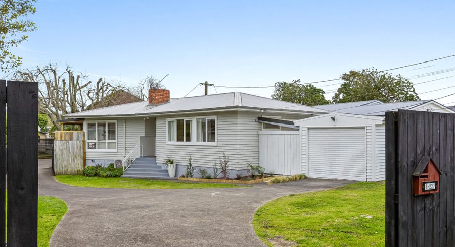  at 1/222 Beach Haven Road, Beach Haven, North Shore City, Auckland