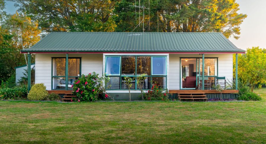  at 27 Lee Road, Burbush, Hamilton
