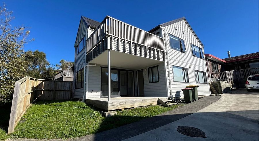  at 38A White Heron Drive, Royal Heights, Waitakere City, Auckland