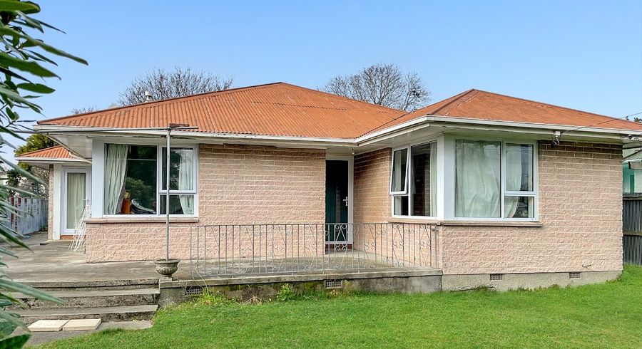  at 84 Nortons Road, Avonhead, Christchurch City, Canterbury