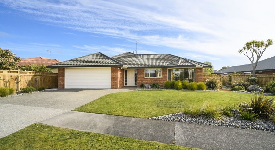  at 5 Sycamore Crescent, Fitzherbert, Palmerston North, Manawatu / Whanganui