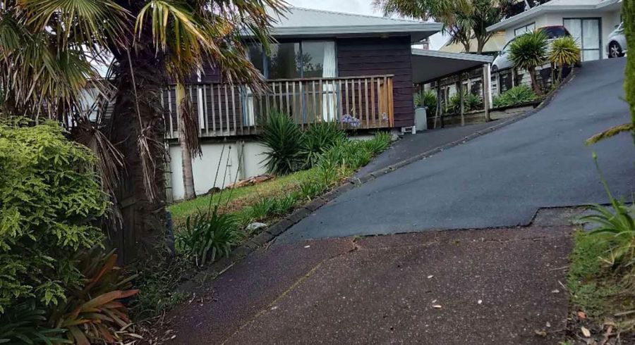  at 20A Kells Place, Botany Downs, Manukau City, Auckland