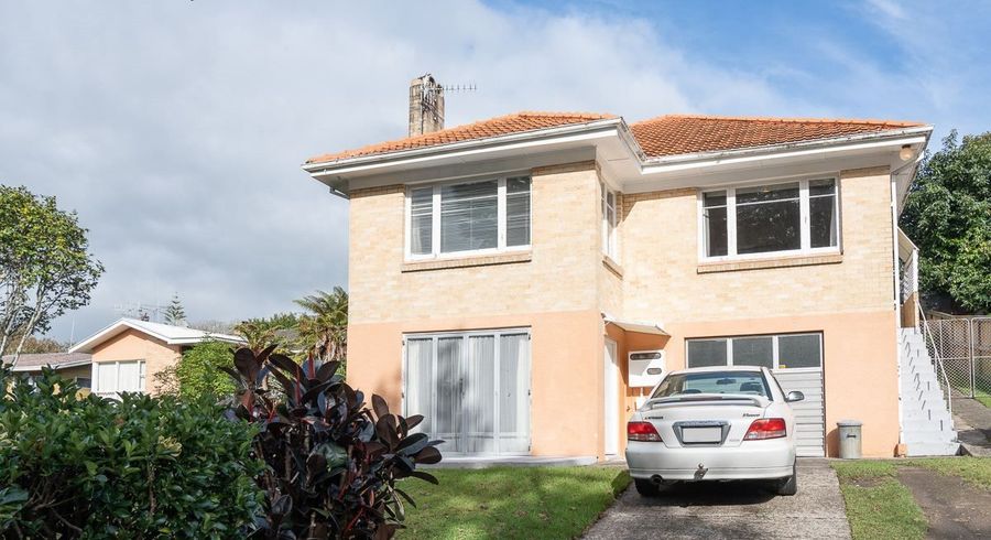  at 12 Tisdall Street, Hamilton Central, Hamilton