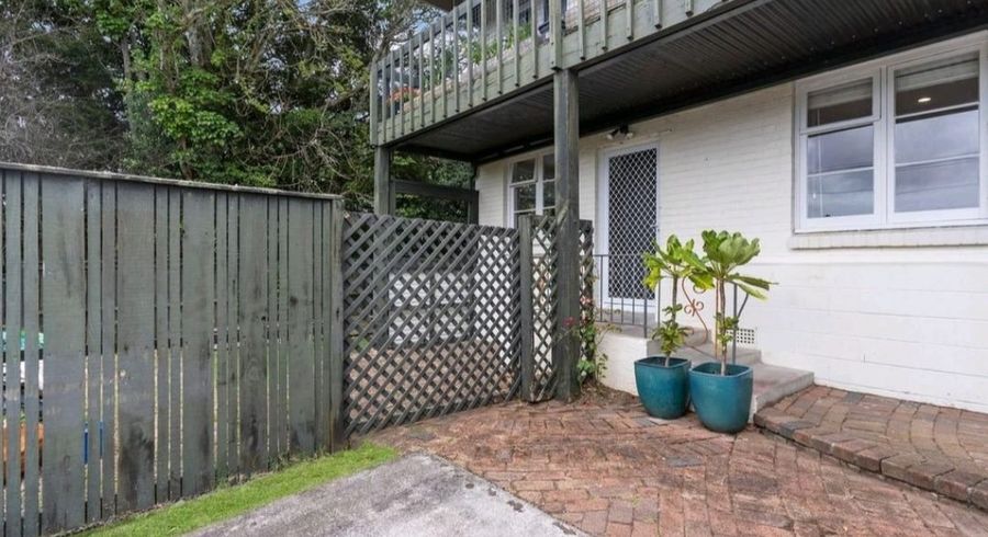  at 1/214 Campbell Road, Greenlane, Auckland