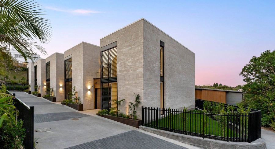  at 21 Arahia Street, Northcote, North Shore City, Auckland