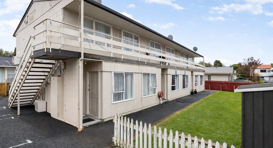  at 3/74a Palmerston Street, Hamilton City Central, Hamilton, Waikato