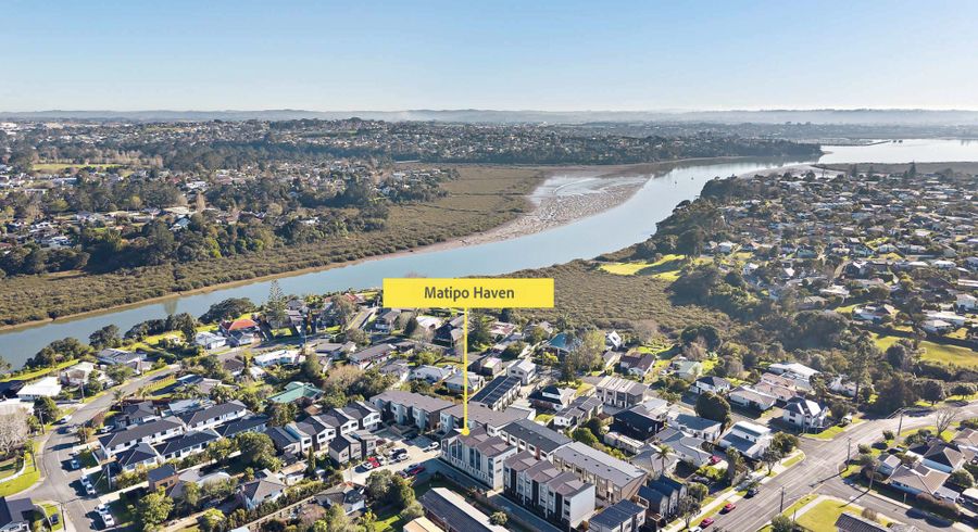  at 21 Paetai Lane, Te Atatu Peninsula, Waitakere City, Auckland