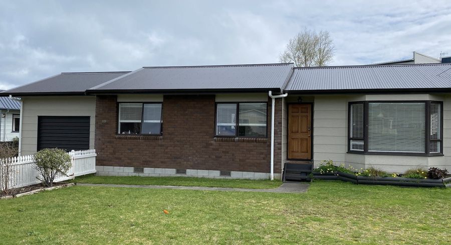  at 89 Queens Road, Waikanae Beach, Waikanae