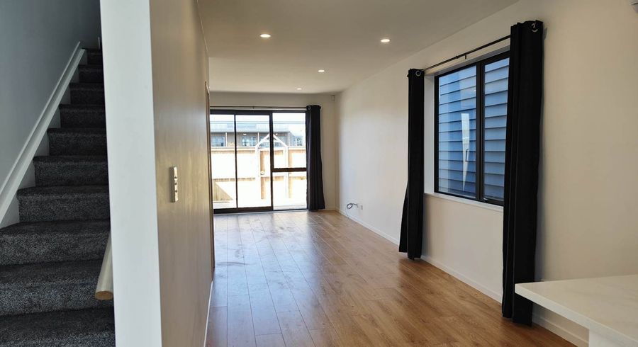  at 33 Kaha Road, Takanini, Papakura, Auckland