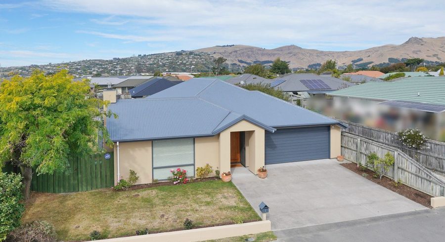  at 1/6 Delta Way, Woolston, Christchurch