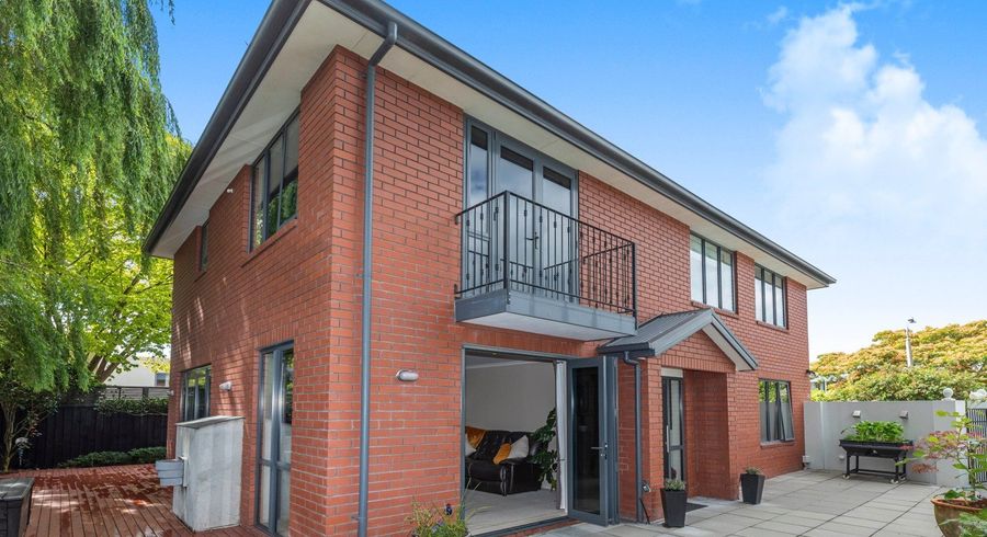  at 64B Holly Road, Merivale, Christchurch City, Canterbury