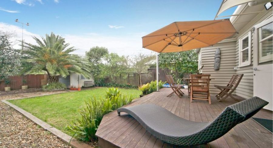  at 15 Hull Place, Onehunga, Auckland