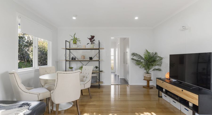  at 1/8 Robbies Road, Shelly Park, Auckland