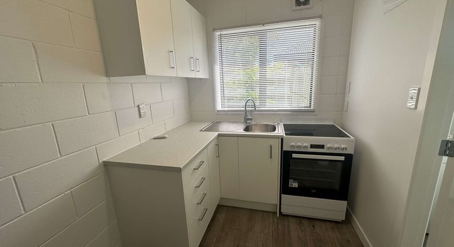  at 2/12 Wood Street, Wallaceville, Upper Hutt, Wellington