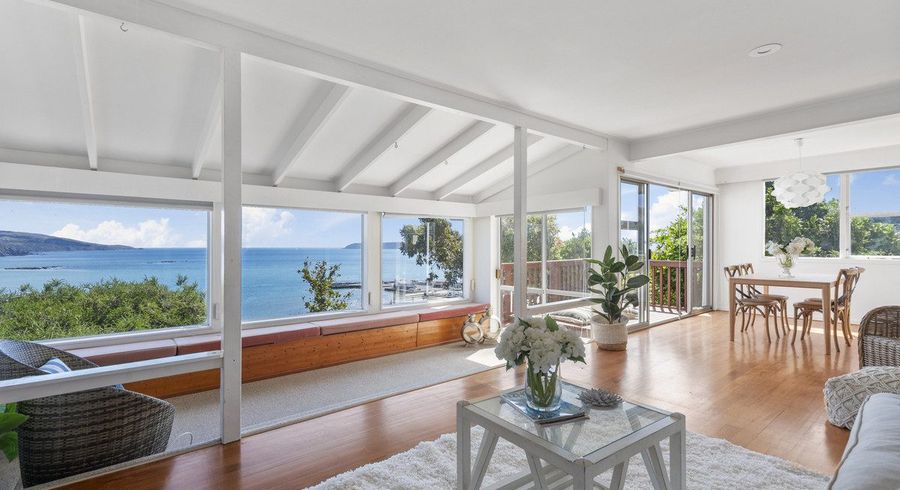  at 36 Roys Road, Plimmerton, Porirua