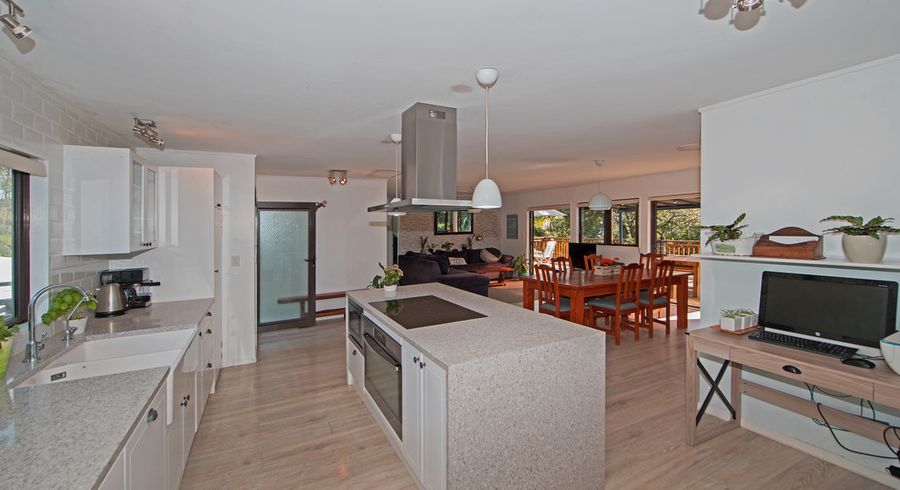  at 20 Alison Road, Surfdale, Waiheke Island