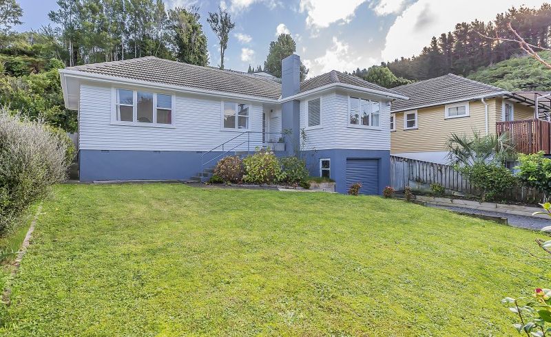  at 49 Kiwi Crescent, Tawa, Wellington