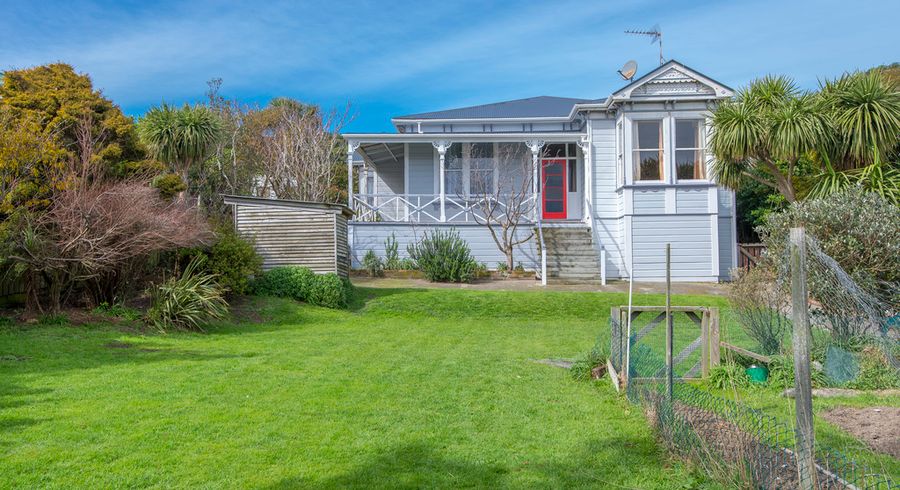  at 2 Liffey Street, Island Bay, Wellington