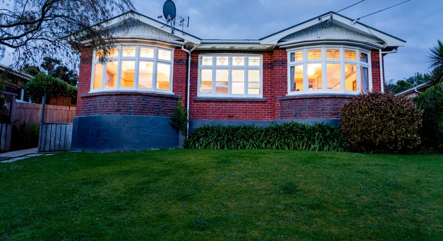  at 32 Grandview Crescent, Opoho, Dunedin