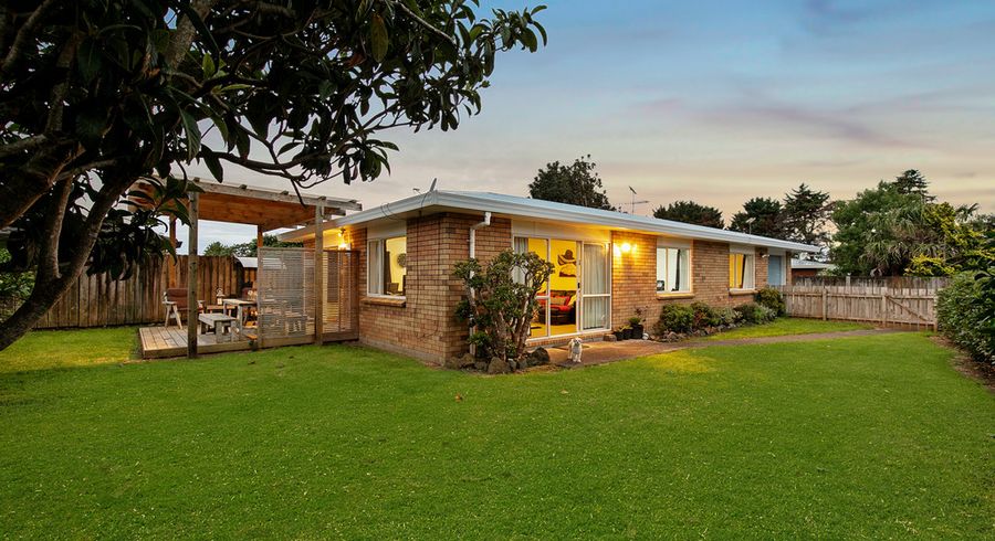  at 9/55 Mountain Road, Mangere Bridge, Auckland