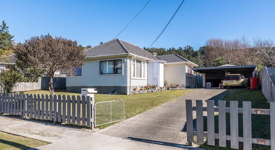  at 3 Hanson Grove, Stokes Valley, Lower Hutt