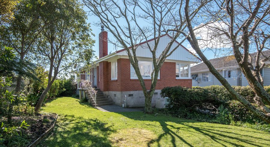  at 26 Andrew Road, Howick, Auckland