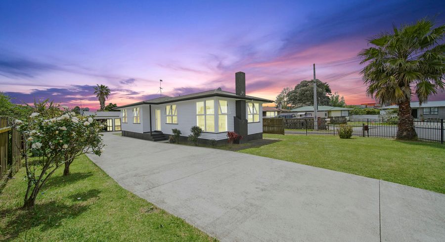  at 4 Wood Avenue, Mangere East, Auckland