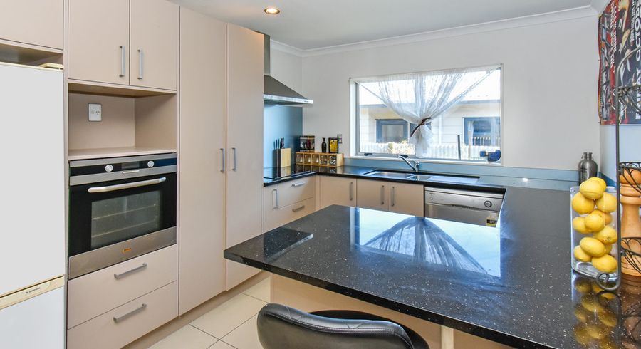  at 10 Mark Edgar Place, Clendon Park, Auckland