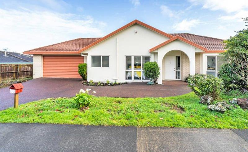  at 2/718 Chapel Road, Dannemora, Auckland
