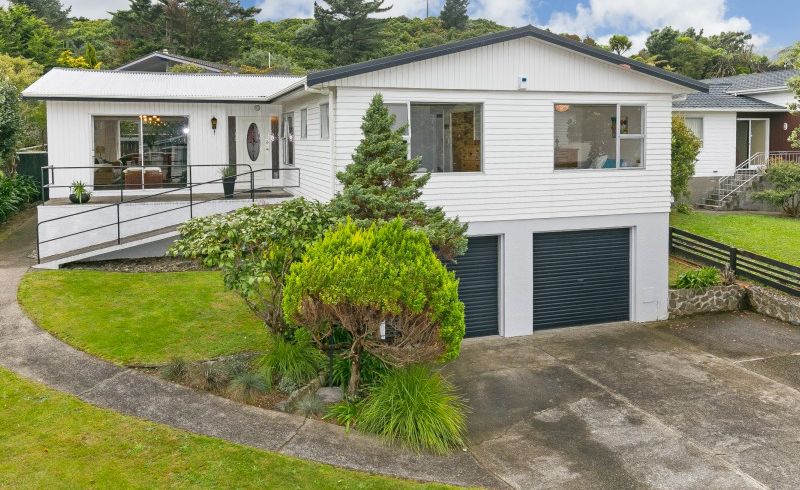  at 109 Taylor Terrace, Tawa, Wellington