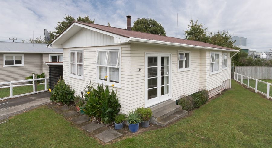  at 44 Owen Street, Bunnythorpe, Palmerston North