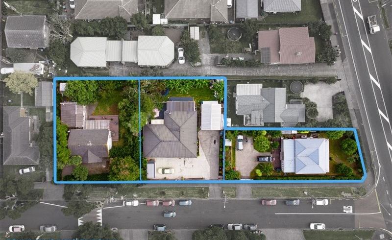  at 5 Canal Road, Avondale, Auckland