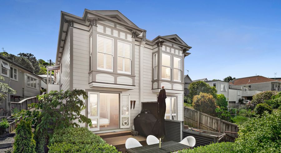  at 22 Charlotte Avenue, Brooklyn, Wellington