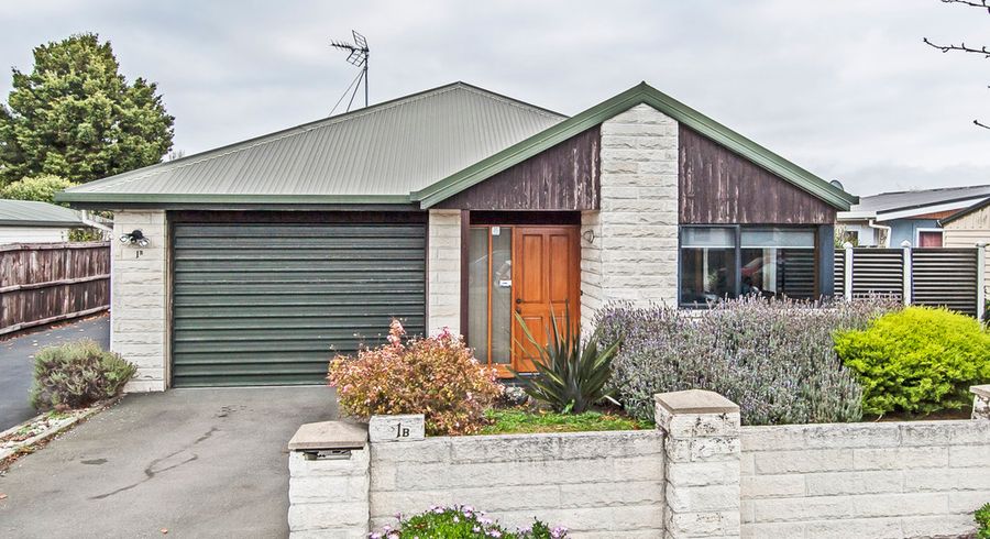  at 2/1B Badger Street, Parklands, Christchurch
