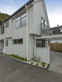  at 2/121 Muritai Road, Eastbourne, Lower Hutt
