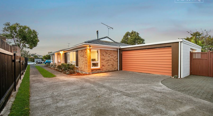  at 2/32 Innisfree Drive, Ellerslie, Auckland