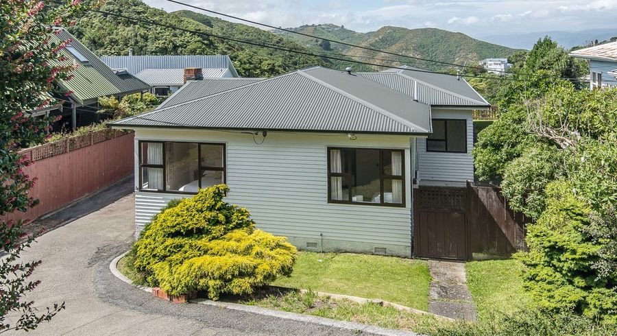  at 34 Ranui Crescent, Khandallah, Wellington